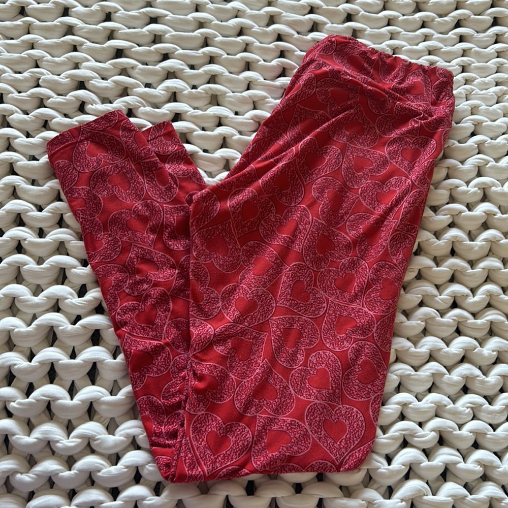 LuLaRoe Tall & Curvy Hearts Leggings ❤️